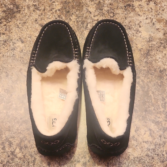 UGG Shoes - UGG SLIPPERS